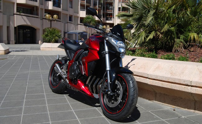 Honda CB1000R Red Line