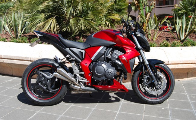 Honda CB1000R Red Line