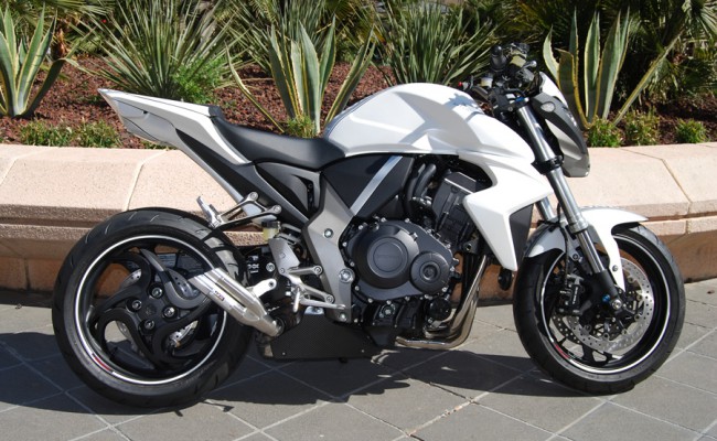 Honda CB1000R White Line